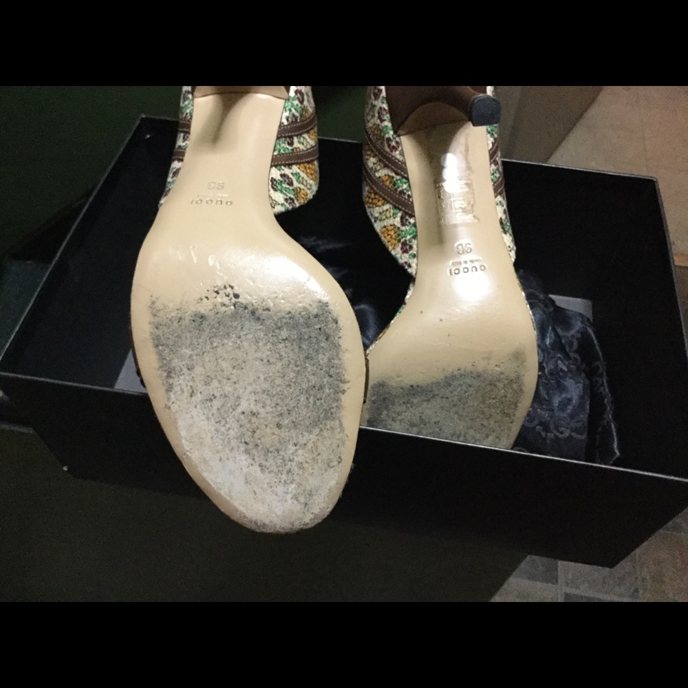 Sale💥🛍Authentic Gucci heels - Picture 4 of 5